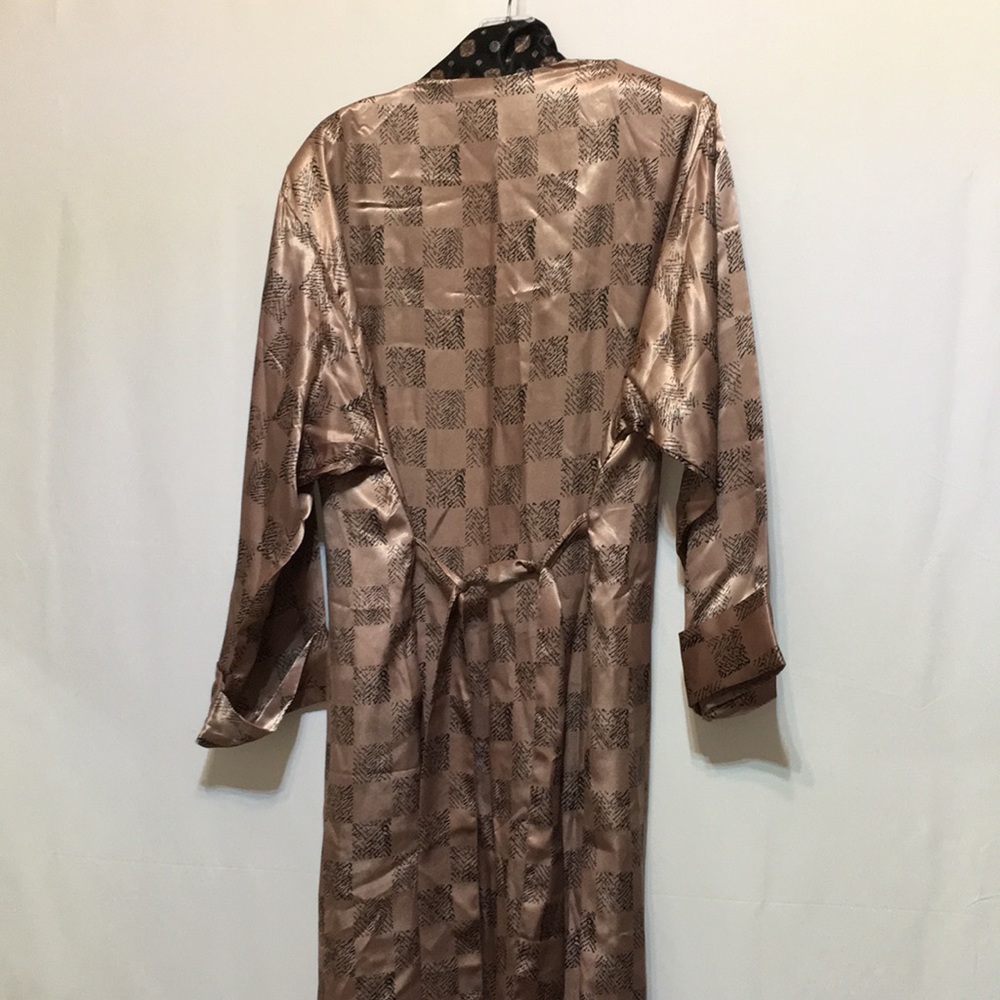 BODY DRAMA NWOT POLYESTER ROBE - Picture 5 of 9